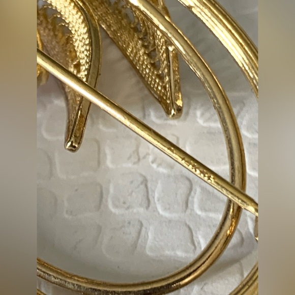 RARE-Antique 14 Karat Yellow Gold Filled Filigree Amethyst Brooch - Picture 11 of 16